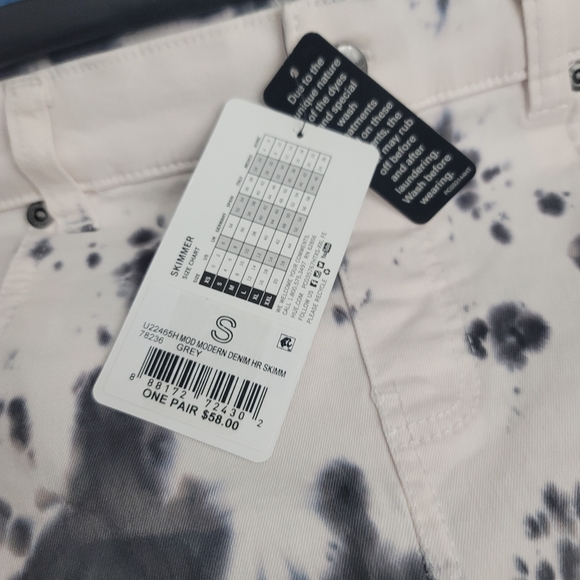 HUE DENIM Mod Modern Denim High Rise SkimmerProduct Description Style U22465 - Picture 7 of 9